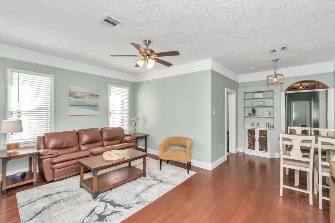 2 Kitchens,2 Living Rooms,4 Bedrooms-Close To All! Galveston Exterior foto