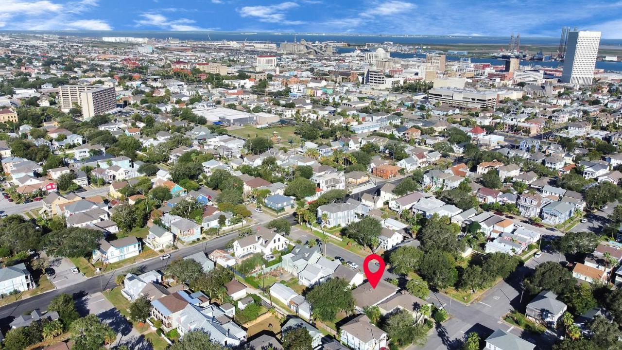 2 Kitchens,2 Living Rooms,4 Bedrooms-Close To All! Galveston Exterior foto