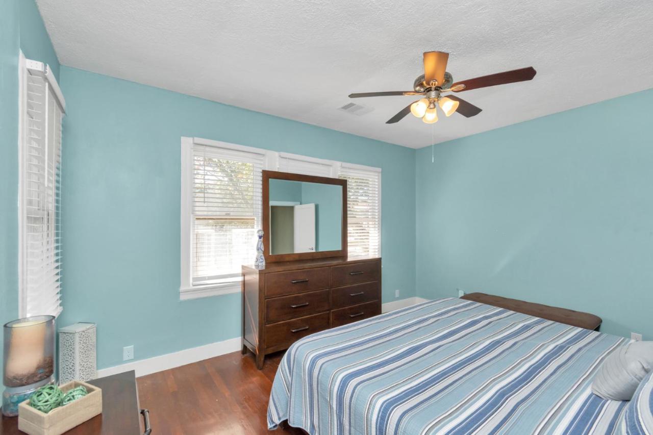 2 Kitchens,2 Living Rooms,4 Bedrooms-Close To All! Galveston Exterior foto